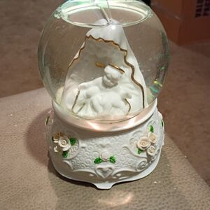 Vintage San Francisco Music Box Company Snow Globe Light Mary And Baby Jesus